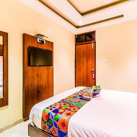 Fabexpress Adlon Andheri East Mumbai Exterior foto