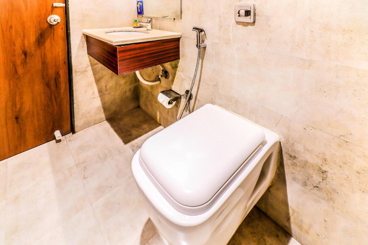 Fabexpress Adlon Andheri East Mumbai Exterior foto